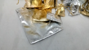 CAIP (แพ๊คละ10ใบ) ถุงเงินถุงทอง มงคล ถุงผ้าหูรูด กระเป๋าผ้าหูรูด กระเป๋าผ้ามงคล ใส่ของไหว้ ใส่ของชำร่วย พร้อมส่งด่วนทั่วไทย