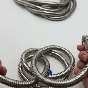 1.5m/2m/3m Stainless Steel Shower Hose - Flexible Bathroom Faucet Extension Anti-Kink 304 Stainless Steel Compatible with Most Shower Systems Bathroom Accessories