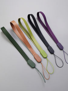 Fashionable Minimalist Leather Wrist Strap Phone Lanyard Short Style Universal Phone Case Accessory for Men And Women