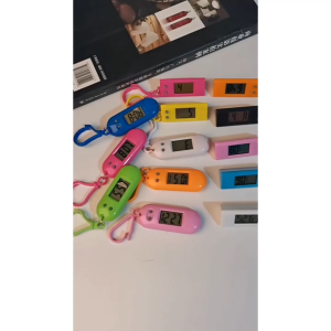 Đồng Hồ Điện Tử Mini Bằng ABS Có Nút Treo Ba Lô / Móc Khóa / Đồng Hồ Kỹ Thuật Số Dễ Mang Theo-HAUSE