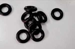 GETAH MESIN JAHIT KEPALA HITAM / Getah bobbin winder mesin jahit kepala hitam / Bobbin winder rubber ring for singer (READY STOCK)
