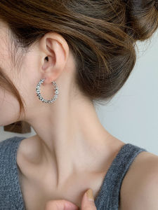 Elegant Pure Silver Hoop Earrings & Gold Plated Women's Fashion Jewelry: Simple Yet Luxurious Ear Cuffs - Fresh Out Design