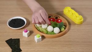 4 Slots Mini Rice Ball Molder Maker Cutting Stamp Bento Non Stick DIY Sushi Design For Kids Children
