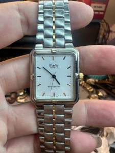 Đồng hồ nam hiệu Q&Q SUPERIOR QUARTZ size 29x38mm đai mặt chia 3 khoang rất đẹptank nam hai lịch máy vàng MIYOTA toàn bộ thép đúc dây thép không gỉ khóa thông minh zin chuẩn hãng điều chỉnh tuỳ theo tay người dùng