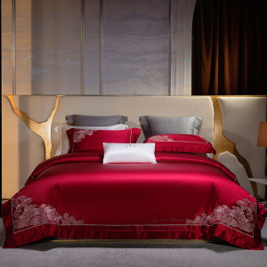 Luxurious Wedding Embroidery Silk Cotton Bedding Set