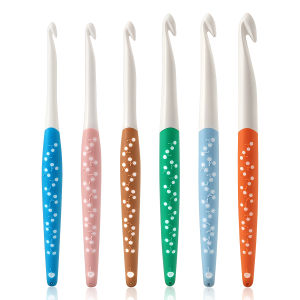 1pcs Ergonomic Soft Handle Crochet Hook Cherry Two Color Knitting Needles 6-12mm DIY Wool Weave Knitting Crochet Tools Crafts