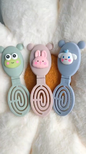 Lược Massage Tròn Mini Kèm Gương Xinh Xắn Nhỏ Gọn Và Tiện Dụng