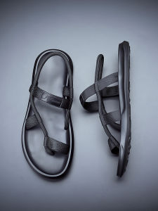 Dép Nam GCKR Mùa Hè 2025 Mới Thời Trang Cá Tính Dép Xăng Đan Chống Trượt Đi Xe Hơi Thường Ngày Chất Liệu Lưới Đế Bằng