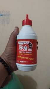 cairan ban tubles.mrek .rpm bercualitas.untuk motor dan mobil