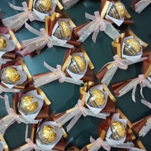 20pcs Ferrero Rocher Chocolate Mini Bouquet Birthday Party Wedding Event Doorgift Door Gift Goodie Bag 迷你费列罗巧克力花束小礼品