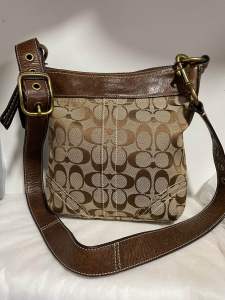 Used/Preloved Authentic Vintage Signature canvas sling