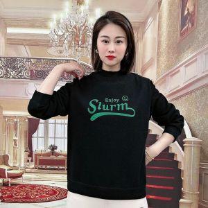 เสื้อสเวตเตอร์คอกลมพิมพ์ลายตัวอักษรแฟชั่นสำหรับฤดูหนาวปี 2025 เสื้อผ้าทำงานลำลองสำหรับผู้หญิง แขนยาว ปกติ ความหนาแน่นของเส้นใย