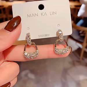 Anting Korea Wanita Tusuk Stud Model Tas Aksen Zircon Fashion Elegan Aksesoris Perhiasan Perempuan
