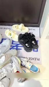 ชั้นวางรองเท้า ตู้เก็บรองเท้า ตู้เก็บส ซ้อนได้หลายชั้น4-8ชั้น ประหยัดพื้นที่ 3 สีให้เลือก รอยเท้าขนาดเล็ก