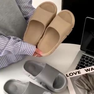 Z&R STORE New Trendy Soft & Comfy Day by Day Slides For Men & Women