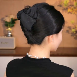 Elegant Hair Claw Clip Womens Stylish Hair Accessory Hepburn Style Back of Head Butterfly Knot Hair Clip Volumizing Hair Ornament