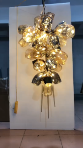 Đèn Chùm Thủy Tinh Tạo Hình Lá Pha Lê Lấp Lánh Phong Cách Luxury