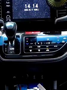 Automotive fan Car Fan 360° Adjustable 3 Head Air Fan Low Noise Multifunctional Temporary Parking Card Car Fragrances