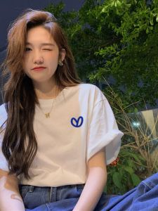 เสื้อยืดคอกลมแขนสั้นผ้าฝ้ายแท้สไตล์เรียบง่ายสำหรับผู้หญิง ฤดูร้อน 2025 เสื้อเชิ้ตแขนสั้นแบบลำลองสำหรับใส่ทำงาน