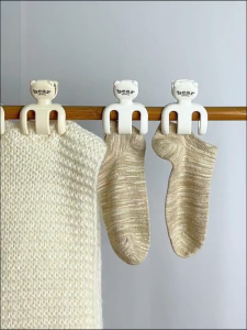 2PCS Plastic Drying Clips for Clothes Quilts Strong Hold to Prevent Falling