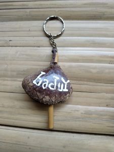 Gantungan kunci lonceng shouvenir Baduy gantungan kunci tas biji buah