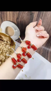 Vòng tay đá phong thuỷ đồng điếu và linh vật treo charm túi tiền bạc chất liệu bằng đá mã não đỏ VT0300