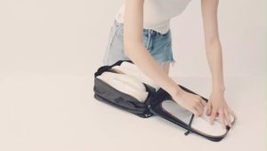 Waterproof Travel Shoes Organizer Three layers Shoes Bag Storage Pouch Bags for 3 Pairs of Shoes Can Be Hung On The Luggage