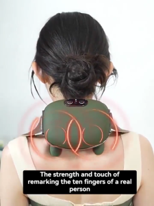 Portable mini rechargeable neck and back massager kneads the trapezius muscles and relaxes the neck.pengurut 按摩儀