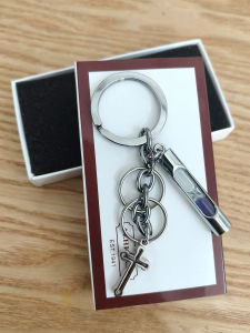 สร้อยกุญแจแบบสร้อยคอรูปชั้นทรายโลหะสุดสร้างสรรค์และน่ารัก ของขวัญที่น่ารักสำหรับผู้ชายและผู้หญิง ชุบโลหะผสม