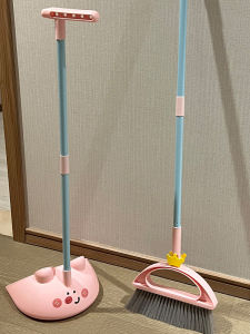ชุดไม้กวาดและที่ตักขยะรูปหมูสีชมพู สำหรับทำความสะอาดบ้าน ห้องน้ำ กวาดขนไม่ติด ทำความสะอาดขยะ ชุดแปรงกวาดและที่ตักขยะ