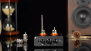 (ใช้โค้ดลดอีก10%) Fosi Audio P3 บลูทูธเครื่องขยายเสียงหลอดไฮไฟสเตอริโอ Preamplifier วาล์วสูญญากาศ Treble & Bass Tone Control สําหรับลําโพงบ้าน