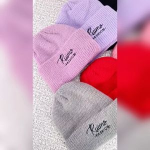 Topi Rajut Ruimo Fashion Trendy Warna Hitam - Gaya Korea Import Premium