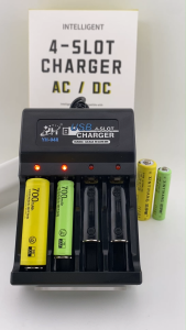 XINYIHANG Overcharge Protection USB Charger 4-Slot for AA AAA NiMH NiCd Rechargeable Batteries Toy