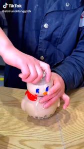 Botol Minum Mixue Snow King Viral 700ml FREE Tali / Wadah Tempat Penyimpanan Air Bentuk Boneka Salju Unik Lucu