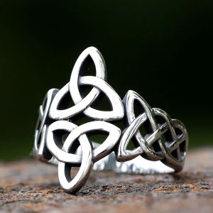 Vintage Hollow out Mens Stainless Steel Celtic Knot Ring Simple Nordic Trinity Irish Rings for Women Viking Amulet Jewelry Gift