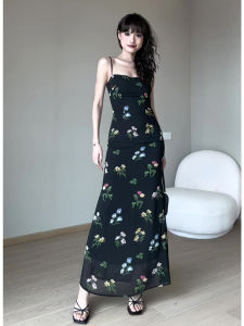 French Vintage Floral Print Halter Dress Womens A-Line Long Skirt Slimming Waist Design Summer New Style Korean Commute