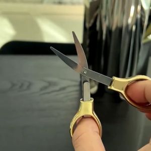 Gunting Lipat Portable Bahan Stainless Steel: Solusi Praktis untuk Kebutuhan Sehari-Hari