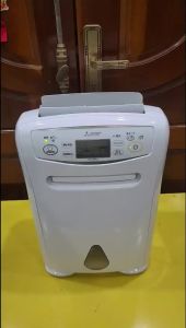 Máy hút ẩm sấy quần áo nội địa Nhật Mitsubishi MJ-180LX-W (18L) (0000254) (Mít chân voi) made in Japan_Hàng nội địa Nhật đã qua sử dụng điện 100V