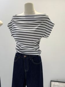 Chic Shoulder Bared Short Sleeve T-Shirt: A Stylish & Comfortable Summer Choice