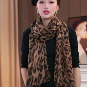 Leopard Print Cotton and Linen Scarf