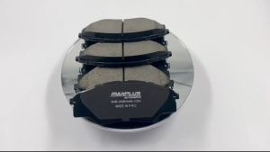 ผ้าดิสเบรค หน้า Toyota Hilux Vigo Smart Cab 2WD ตัวเตี้ย ปี08-14 คู่หน้า ซ้าย/ขวา 1กล่องมี4ชิ้น #04465-0K290/04465-YZZR4