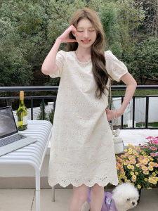 ชุดเดรสสั้นแขนพองลูกไม้สีขาว ชุดเดรสผู้หญิงฤดูร้อนสไตล์ฝรั่งเศส ชุดเดรสสั้นทรงเอเอวสูง แขนสั้น คอตั้ง