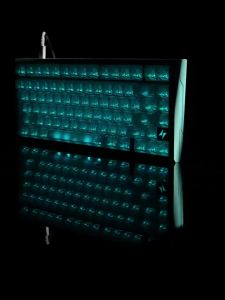 ATK RS7 Air Magnetic Switch 8KHz Wired Gaming Keyboard 75% RGB Hot-Swappable Hall Effect 0.001mm RT Gasket Structure for PC Valo