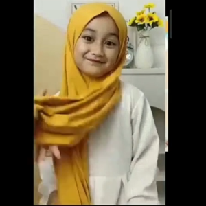 Jilbab Pashmina Instan Anak ( jahit dagu ) / Hijab Anak Pashmina Jersey TK-SD