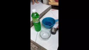 Sabun Cuci Piring Aroma Jeruk Nipis & Strawberry 5 Liter Segar Deviira.id