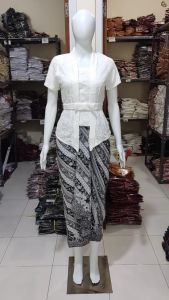 Atasan Kebaya Kutubaru Brokat Elegan Mewah Lengan Pendek Aneka Warna | Kutu baru Brukat Modern Cantik Acara Pesta Kondangan Tunangan Lamaran Akad Nikah Wisuda Kekinian Julia