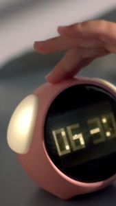 Vinero Digie Alarm Clock Pixel Lamp Multifungsi Interaktif Emoji