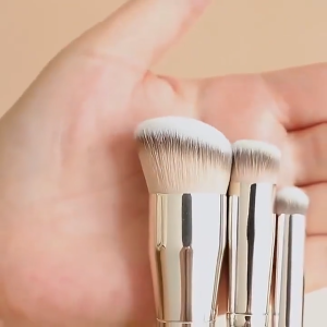 3-Piece Foundation And Concealer Brush Set Makeup Brush Contouring And Blending Makeup Brush Soft And Smooth Angled Round Head Brush Angled Round Head Brush | 170/270/370cm