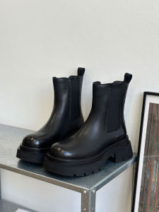 รองเท้าบูทหนังสัมผัสกับผ้าขนแกะแบบหนาสำหรับผู้หญิง ฤดูใบไม้ร่วง/ฤดูหนาว รองเท้าบูทสั้นแบบหนังแท้ ทรงสูง ทรงสั้น ทรงสี่เหลี่ยม สไตล์อังกฤษ รองเท้าบูทแบบสวม