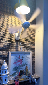 MONQIQI พัดลมติดผนัง 13 นิ้ว ลมแรง พัดลมติดผนัง รีโมท พัดลมไฟฟ้า พัดลมติดผนัง 13 นิ้ว พร้อมรีโมท ลมแรง เสียงเงียบ ทนทาน